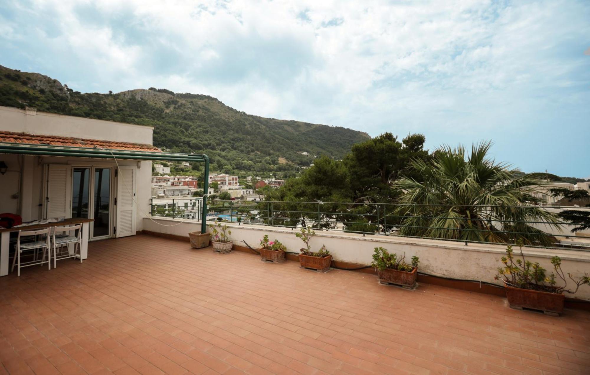 Attico Panoramico Apartment *